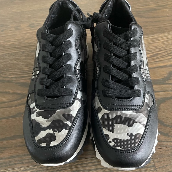 Karl Lagerfeld Shoes Karl Lagerfeld Mens Camouflage Sneakers 8m Poshmark